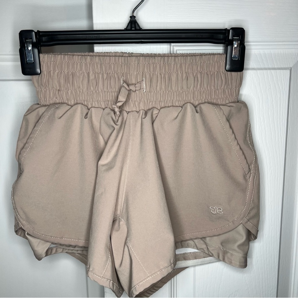 Albion Fit Lunge Shorts Beige Spandex Shorts Lined Women's XS